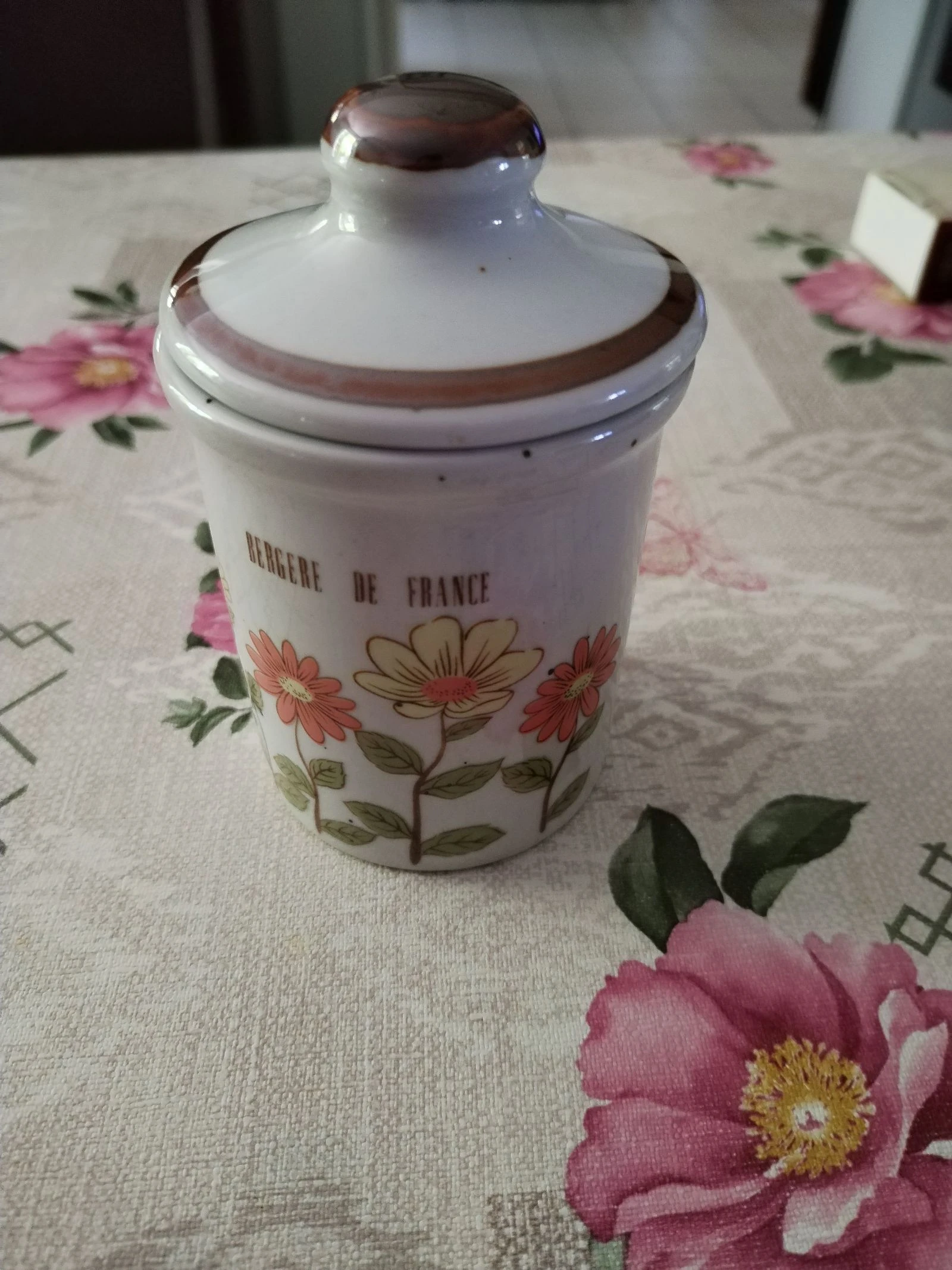 Zeer mooie vintage retro pot van geglazuurd aardewerk, bergère de France. – photo 8
